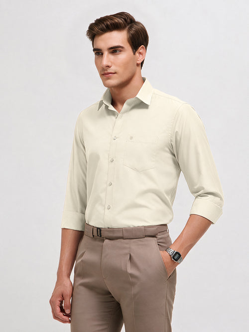 Pale White Solid Formal Shirt