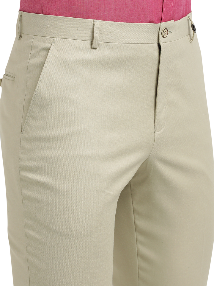 Relaxed fit trousers for men