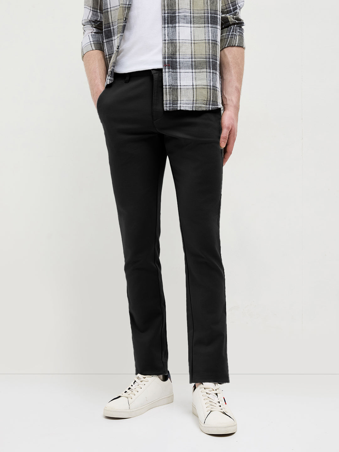 Black Solid Casual Trousers