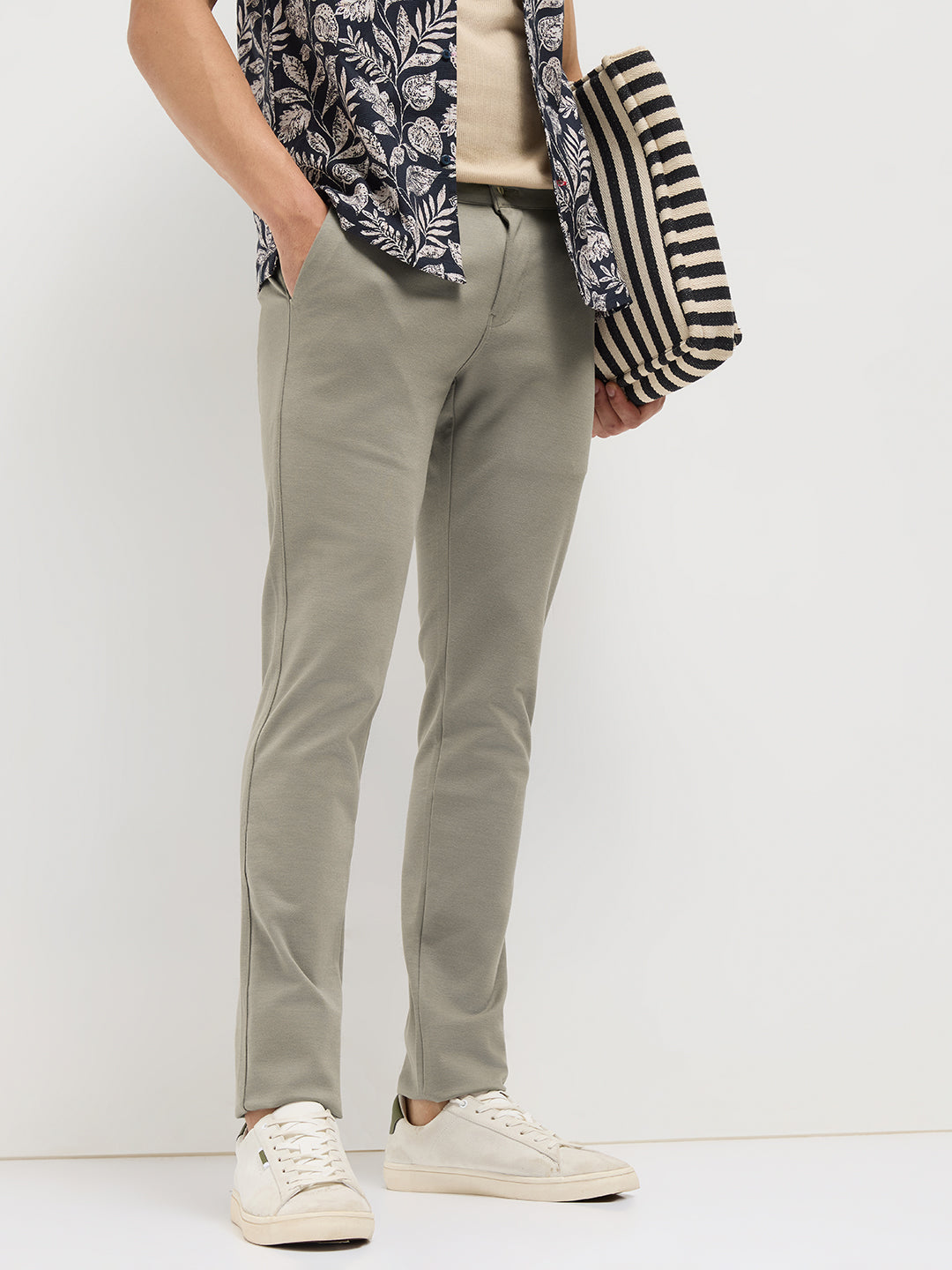 Mouse Strechable Solid Trouser