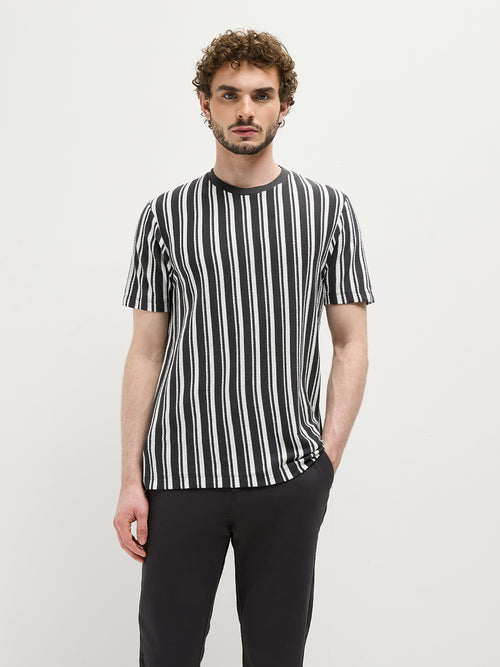 Black Vertical Stripes Crew Neck T Shirt