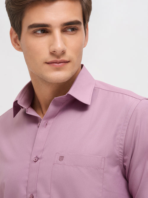 Mavue Pink Solid Formal Shirt