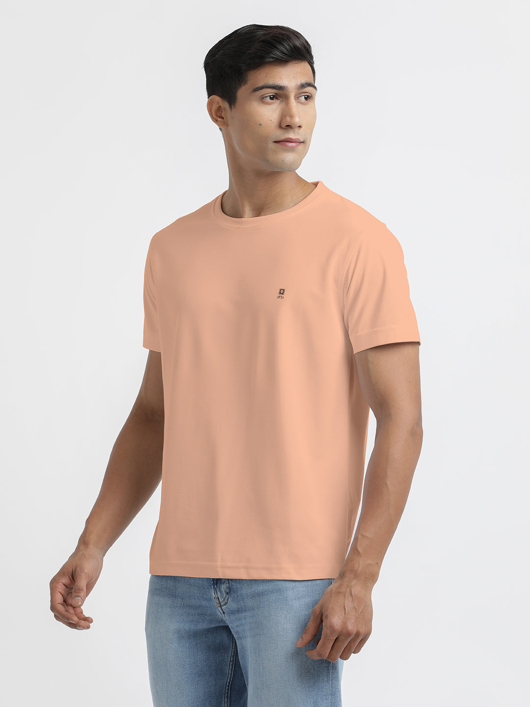 beige crew neck t shirt