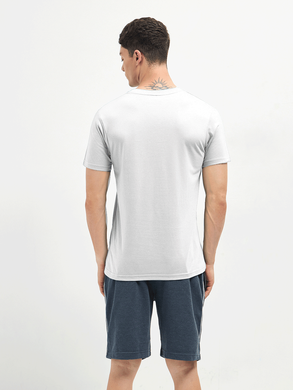 best white v neck tshirt