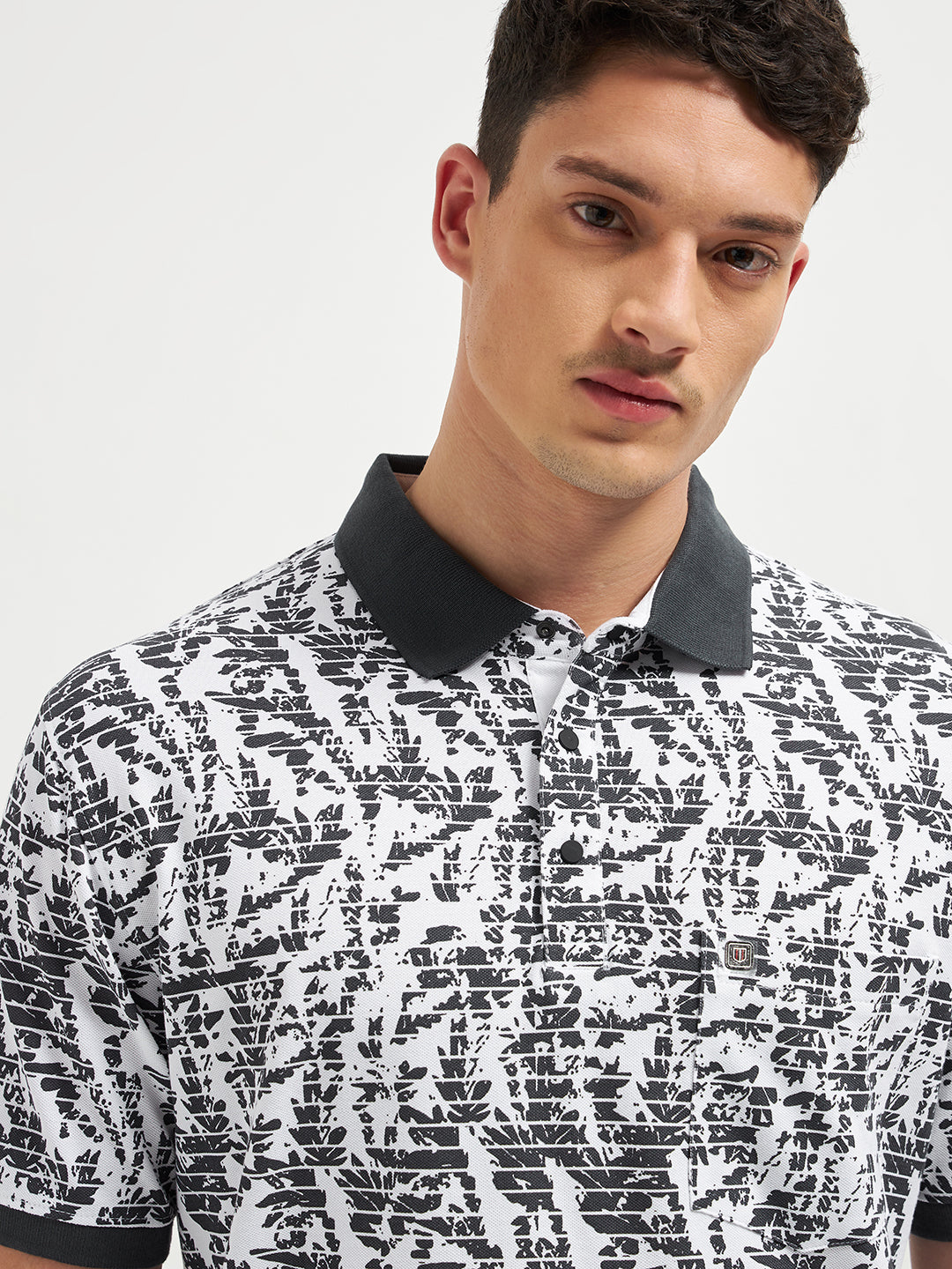 black t shirt men's fashion