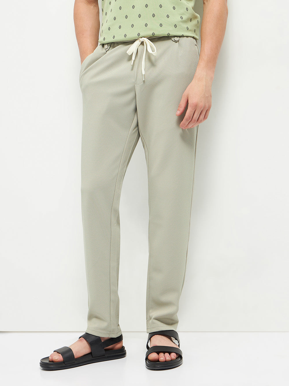 comfortable trousers for travelling
