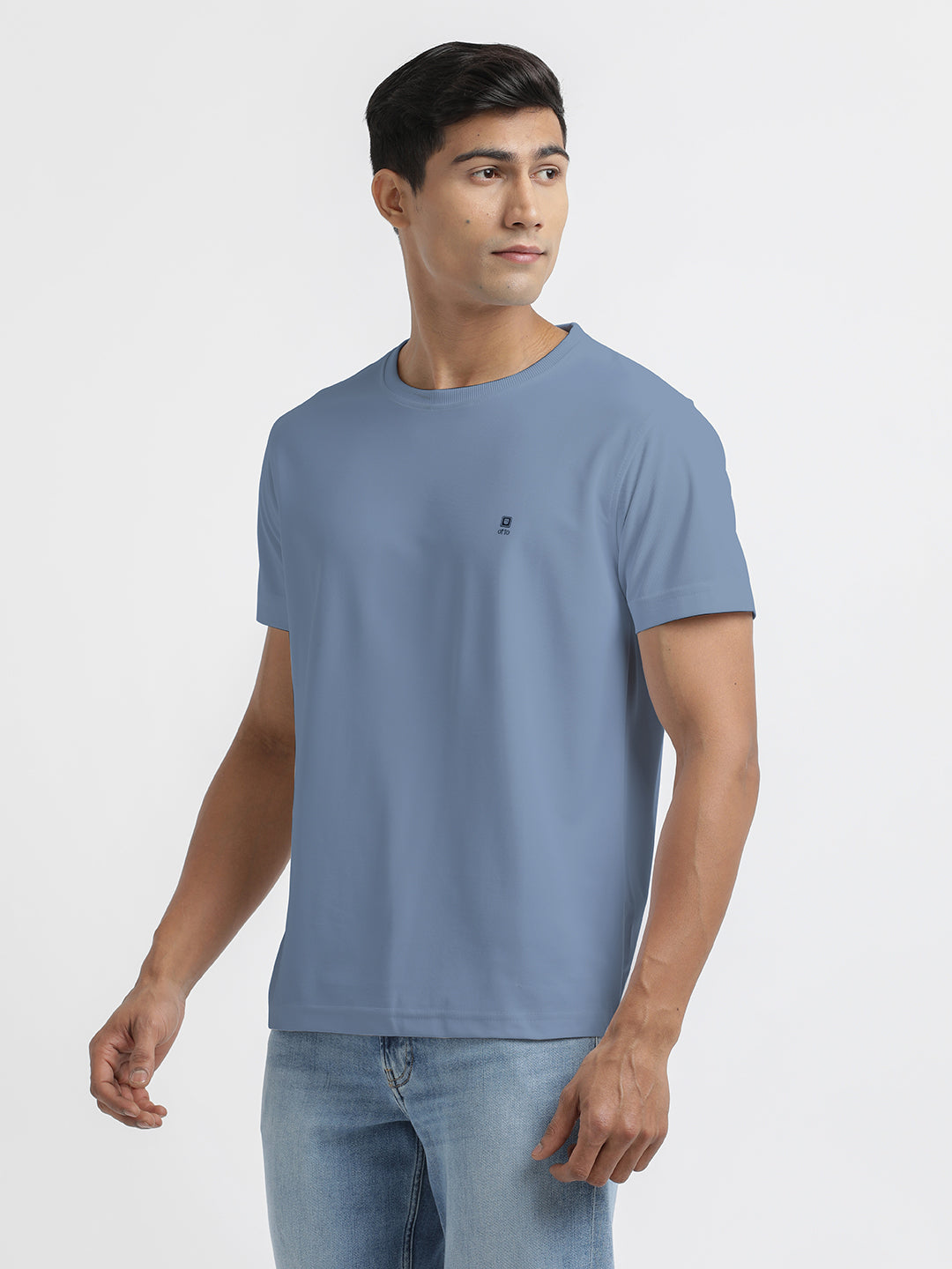 light grey crew neck t shirt