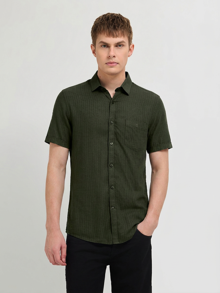 Palm Green Solid Casual Shirt