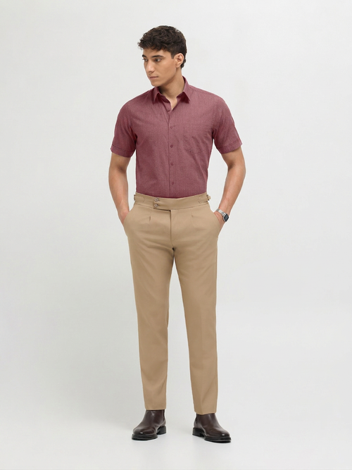 Light Wine Solid Formal Shirt