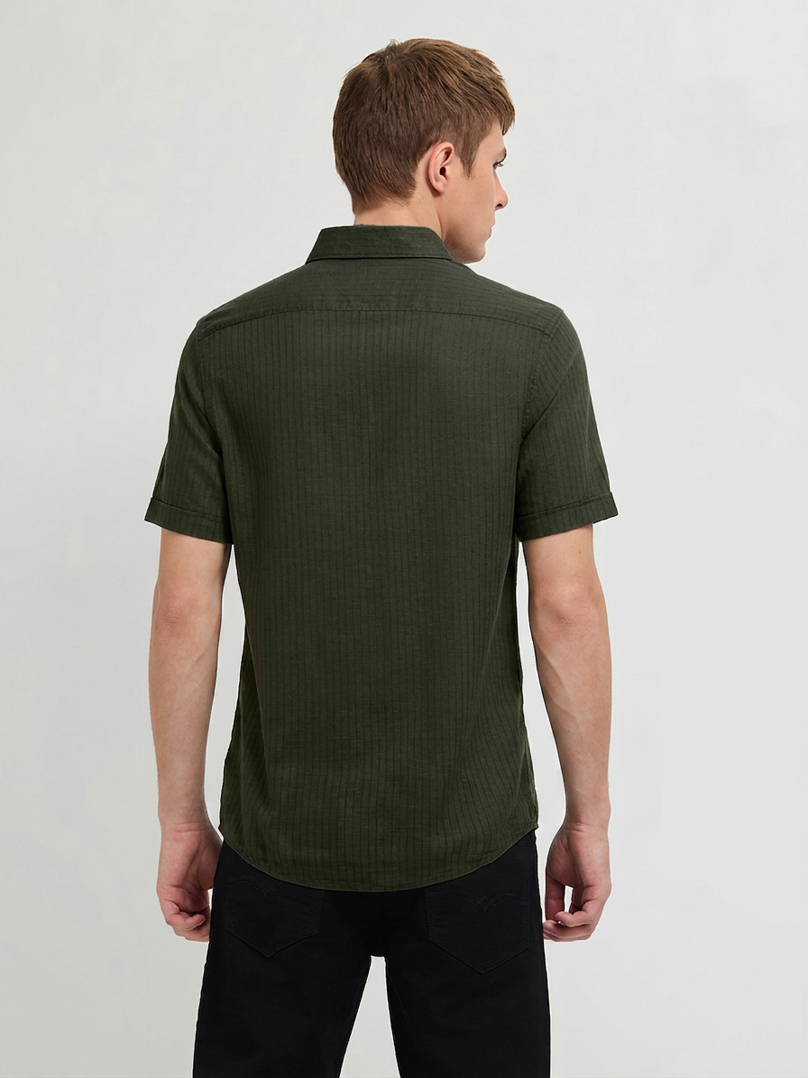 Palm Green Solid Casual Shirt