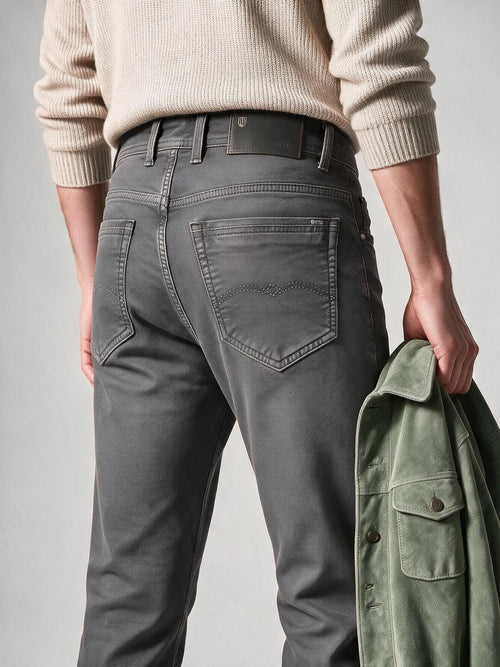 Dark Grey Solid Casual Denim Trousers