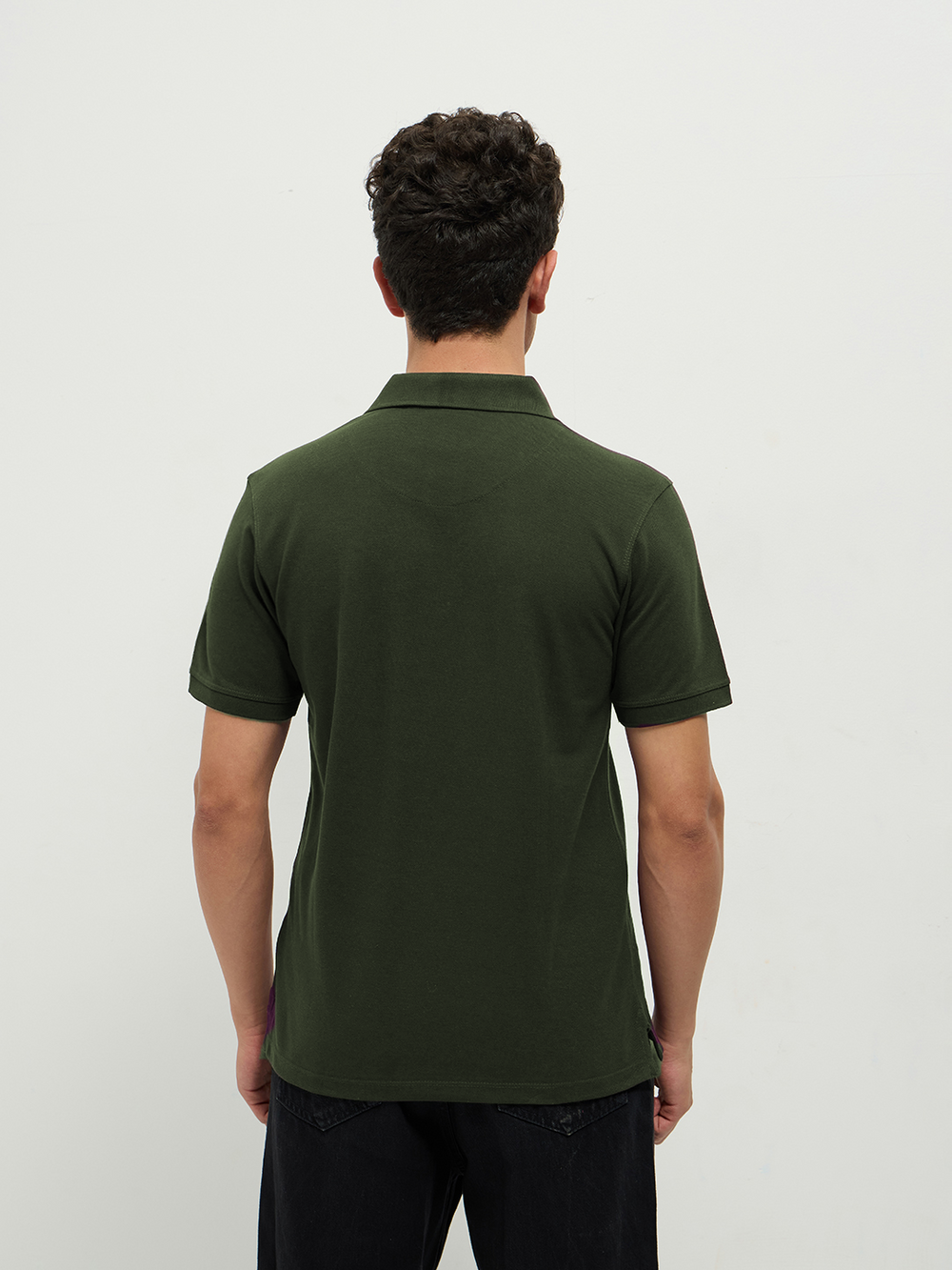 olive green t shirt